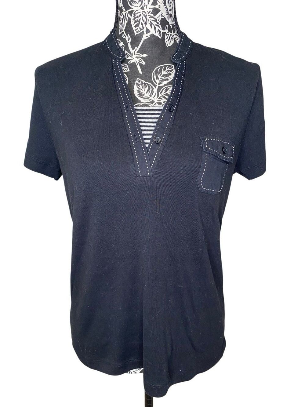 Black Contrast Stitch Henley T Shirt Short Sleeve Pocket Minimalist Casual Top